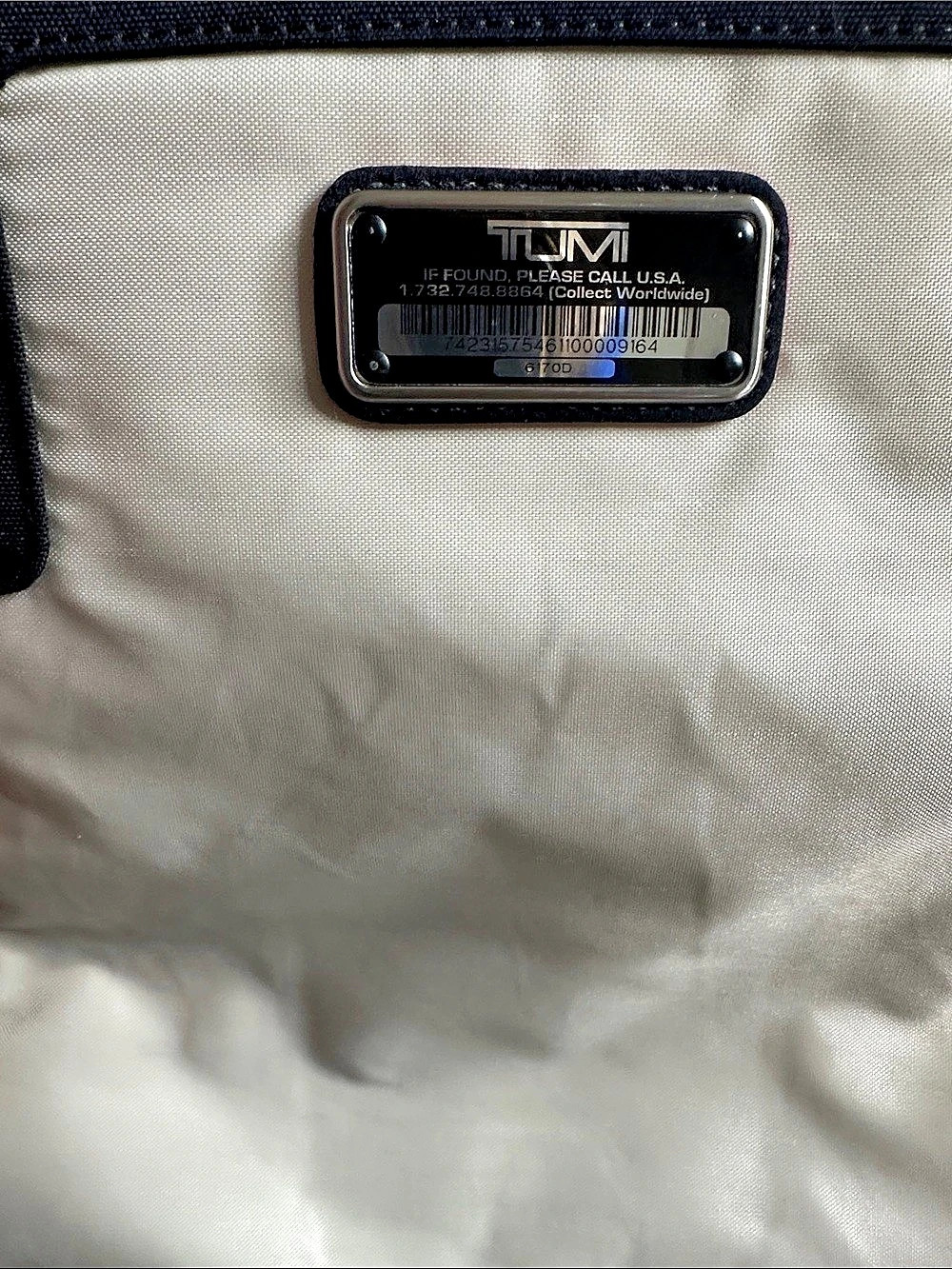 TUMI T-Tech Messenger Bag Black Crossbody Bag - Picture 4 of 9